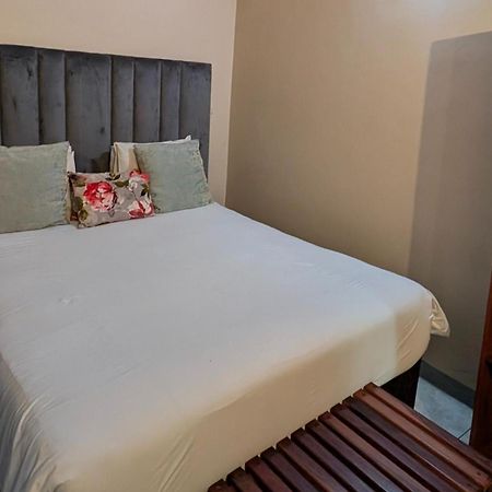 Mopani Lodge Victoria Falls Room photo